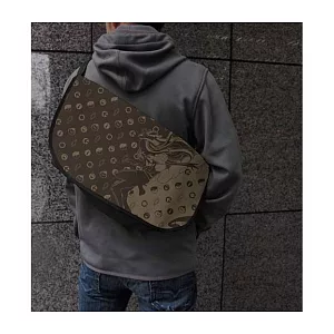 《迴轉企鵝罐》水晶女王 造型郵差包--Cospa出品