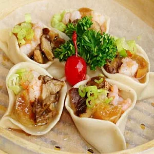 《一畝園》三鮮鮮肉水餃