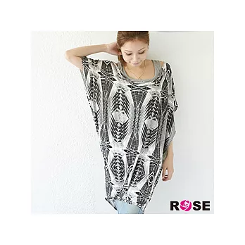 ROSE。獨特風味幾何圖案不修邊長版上衣-黑系