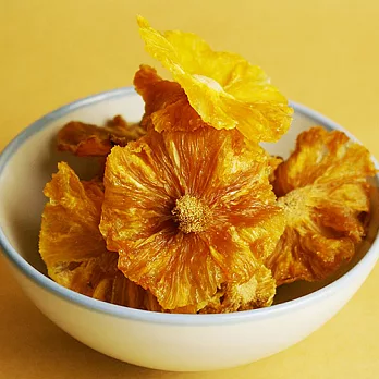 誠舖天生鳳梨乾，來自台東自然農法，完全無添加任何調味，50度慢火悶烘兩天