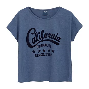 【CACO】CACO SURF．美式休閒．草寫燙絨寬版短T(女)FREE花紗藍