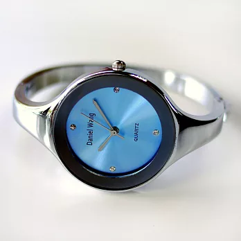 Daniel Wang 339 點鑽數字大錶徑極細手環錶-銀框藍面
