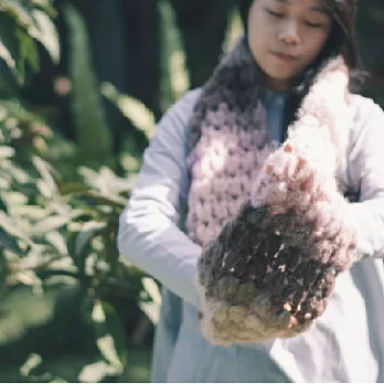 毛線球牧場 MU’s craft手織材料包－棉花糖脖圍頁岩