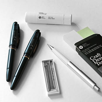 Craft Design Technology文具禮盒 灰白色