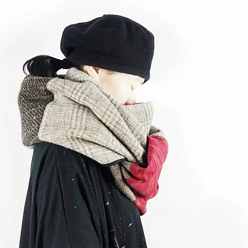 ：Urb.【拉鏈長圍巾】大口袋多搭法圍巾FREE米褐紅色系