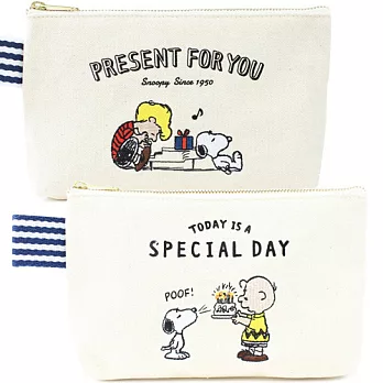 【日本進口正版】史努比 Snoopy 帆布 刺繡 扁型 筆袋/收納包/化妝包 PEANUTS -生日蛋糕款