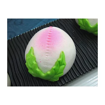 《易牙居點心坊》綠葉壽桃