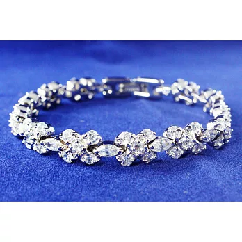 【Royal Crown】B-18 唯美精鑲閃耀蝶型晶鑽手鍊 /氣質名媛必備(銀色)