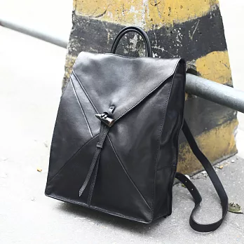 【Solomon 原創設計皮件】風箏後背包黑色黑色