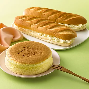 樹林網紅名店【振頤軒】輕乳酪蛋糕(5吋)&維也納麵包(3條)組合