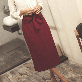 ROSE。心機美搭百褶長裙 酒紅系