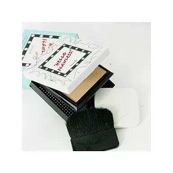 benefit 裝完美防曬粉餅 SPF15 【HONEY-健康膚色】