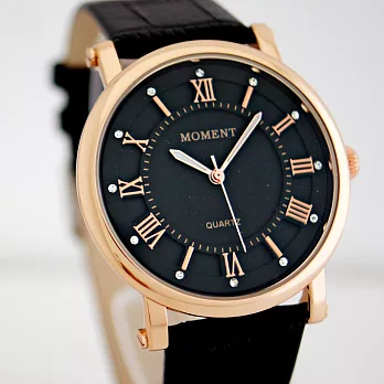 MOMENT FW-8064G 羅馬現代風格皮革石英錶- 黑面玫字