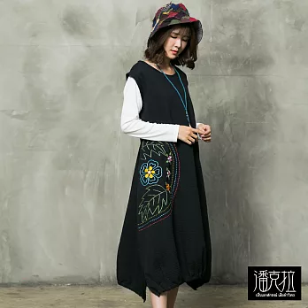 【潘克拉】側邊繡花背心連身裙-F FREE黑色