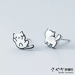 【Sayaka紗彌佳】925純銀可愛萌寵白色小貓不對稱造型耳環 ─單一色系
