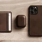 美國NOMAD AirPods Pro (第2代) 嚴選Classic皮革保護收納盒─ 棕