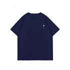 【MsMore】 純棉寬鬆簡約印花大碼圓領短袖T恤中長版上衣# 122635 M 深藍色
