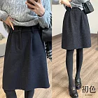 【初色】通勤風簡約純色毛呢立體捏摺花苞裙半身裙短裙-共2色-17199(M-XL可選) M 黑藍色