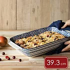 《NOW》雙耳長方瓷製烤盤(藍紋三角39.3cm) | 陶瓷烤盤