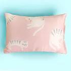 《Embrace英柏絲》 100%天絲x純棉 加大兒童水洗枕38x55cm 3D透氣枕芯 幼稚園午睡枕 告別滿頭汗 布套可拆洗 媽媽社團推薦 單入-小貓與蝶粉-大童枕