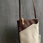 濁河良品 | 漫步隨行 大容量手機揹袋 - 紅酒棕