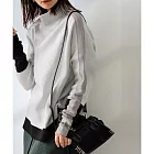 日本Antiqua｜寬鬆立領長袖｜線條配色針織｜亮眼不沉悶｜正反兩面雙層針織｜精緻親膚｜雙提花織法和時髦線條 FREE 黑白灰