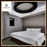 高雄【宮賞藝術大飯店】雙人主題設計套房/獨家贈送沐浴鹽&大立空中樂園券