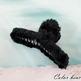 【卡樂熊】暖暖毛絨交叉造型抓夾(六色)- 黑色
