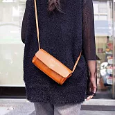 CLEDRAN｜日本手作 細背帶輕巧軟質牛革側背包 駝色