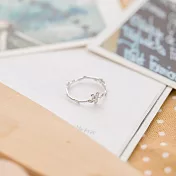 Sandra珊卓拉-春日花語戒指銀色