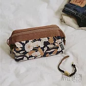 Apple Green La flor花漾廣口化妝包-孤挺花