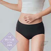 GIAT 碘紗抗菌萊卡無痕美臀褲(中腰款)M-L黑色