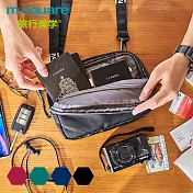 m square 斜跨護照包/多功能收納包酷黑色