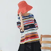 【慢。生活】藝術彩紋寬版上衣 5811　FREE白色