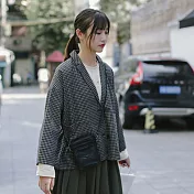 【良池】小格子寬擺拉繩復古外套     FREE黑格