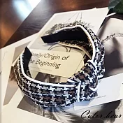 【卡樂熊】韓版時尚布藝千鳥紋造型髮箍(兩色)-咖色