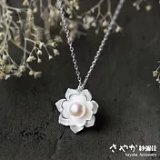 【Sayaka紗彌佳】純潔的愛蓮花造型珍珠項鍊 -單一款式