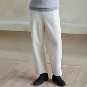 旅途原品_閒書_白色綿羊毛直筒休閒褲 M/L/XL M象牙白