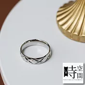 『時空間』素色菱格紋幾何造型(14Kgp????)戒指 白金7號