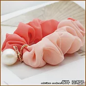 『坂井.亞希子』氣質優雅雙色蝴蝶結珍珠垂墜造型髮圈 -粉+紅
