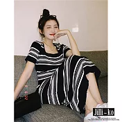 【Jilli~ko】慵懶風休閒方領中長款條紋針織連衣裙 J10009 FREE 黑色