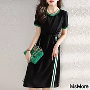 【MsMore】 時尚運動風休閒寬鬆百搭圓領撞色設計感顯瘦收腰短袖連身裙中長版洋裝 # 116764 M 黑色