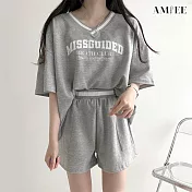 【AMIEE】V領球衣風休閒運動套裝(2色/M-3XL/KDA-336) 2XL 灰色