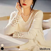 【MsMore】 小花邊軟糯傾心長袖V領套頭針織衫短版上衣# 118914 FREE 白色