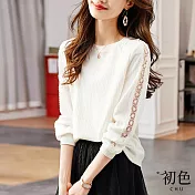 【初色】圓領素色直條紋拼接蕾絲花邊寬鬆顯瘦長袖T恤上衣-白色-31101(M-2XL可選) M 白色