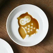 【日本Yamani】美濃燒｜白磁醬油小皿 ‧ 貓頭鷹