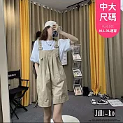 【Jilli~ko】中大尺碼大口袋顯瘦休閒工裝五分吊帶褲 J11755  FREE 卡其色