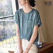【初色】純色寬鬆緞面圓領短袖口袋T恤上衣女上衣-藍色-34532(M-3XL可選) L 藍色