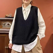 【慢。生活】V領寬鬆棉線針織衫雙口袋休閒百搭疊穿背心 904  FREE 黑色