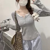 【MsMore】 韓版純欲蕾絲拼接半開領紐扣設計長袖T恤內搭上衣# 124132 M 灰色